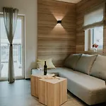 Mojca - Jasna&jelka Apartments, Location With Private Garage And Alpine View Kranjska Gora