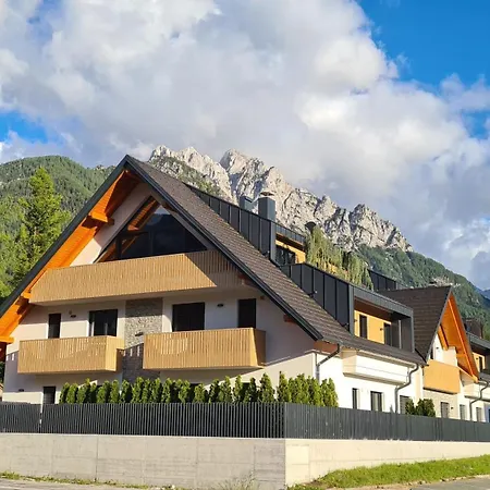 Mojca Jasna & Jelka * Kranjska Gora