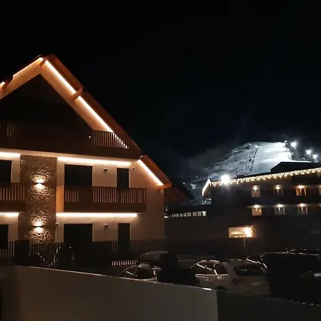 Mojca - Jasna&jelka Apartments, Location With Private Garage And Alpine View