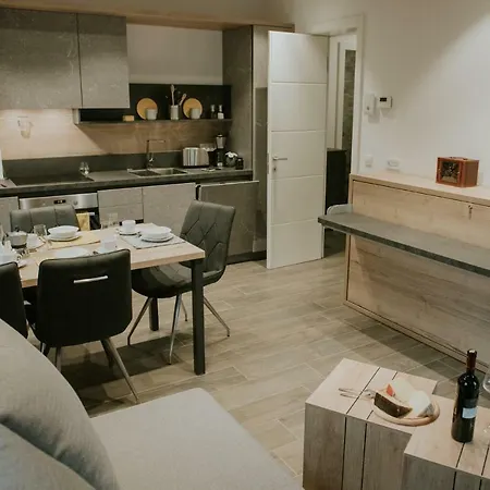 Mojca - Jasna&jelka Apartments, Location With Private Garage And Alpine View 크라니스카고라